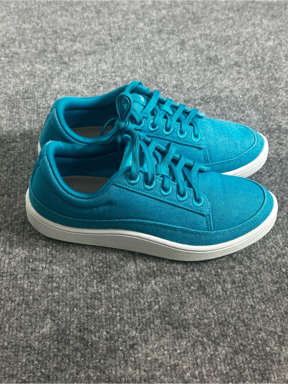 All bird Canvas Pacer Womens Teal Low-Top Canvas Sneakers - Teal